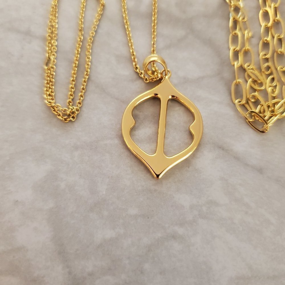 ✨ Stella and Dot Mother of Pearl Fortuna Set Charm Pendant Minimalist Necklace ✨ - Picture 4 of 10